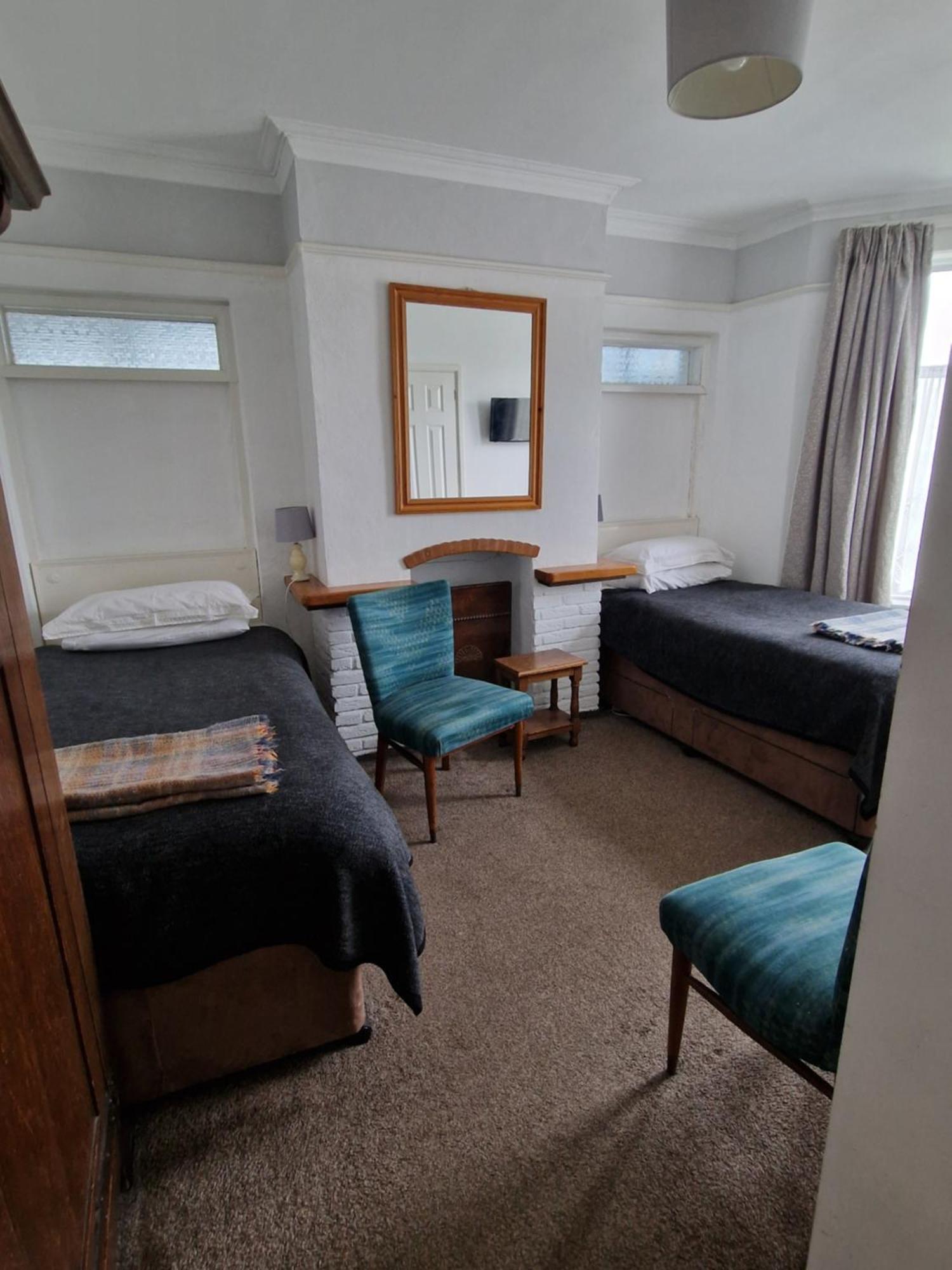 Avon Manor Guest House Lee-on-the-Solent Ngoại thất bức ảnh