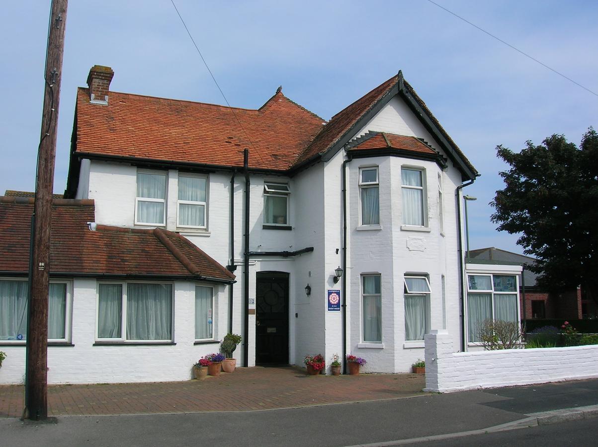Avon Manor Guest House Lee-on-the-Solent Ngoại thất bức ảnh